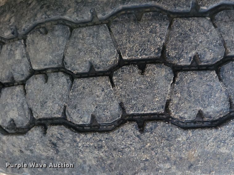 image for item KA9887 2005 International  7600 sewer rodder truck