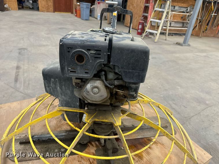 image for item LH9312 2006 Wacker CT48-13AV power trowel