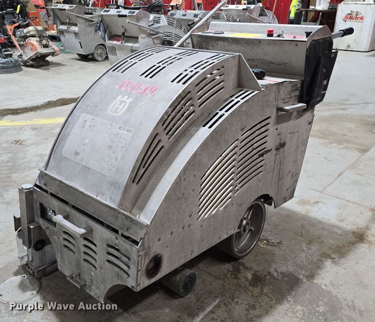 image for item LX9002 2019 Husqvarna Soff-Cut 4200 concrete saw