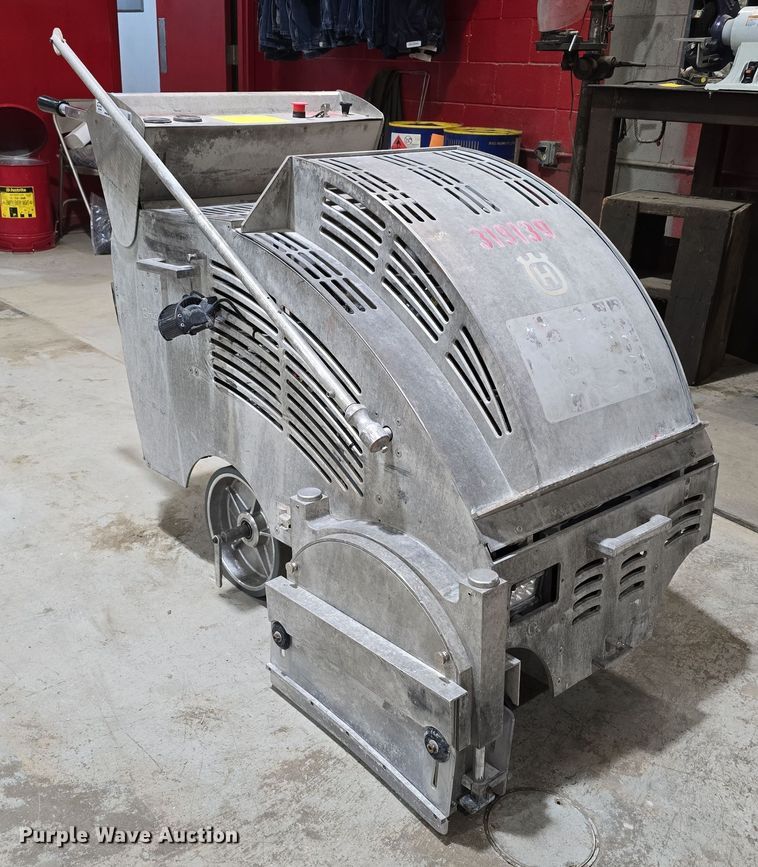 image for item LX9002 2019 Husqvarna Soff-Cut 4200 concrete saw