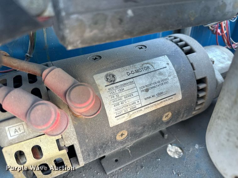 image for item MS9833 2008 Genie GS-1930 scissor lift