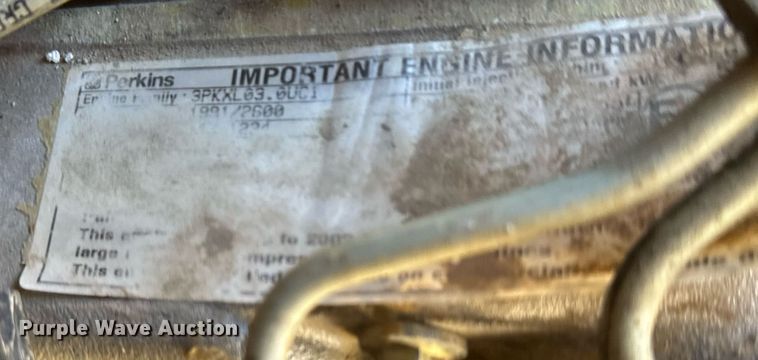 image for item MS9966 2003 Caterpillar  262 skid steer loader