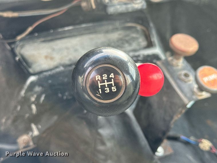 image for item MS9969 1996 GMC Topkick C5500 flatbed truck