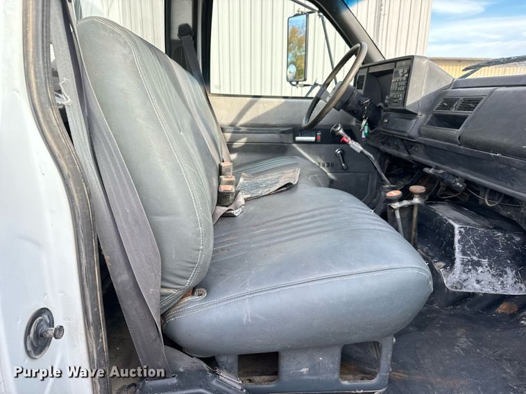 image for item MS9969 1996 GMC Topkick C5500 flatbed truck