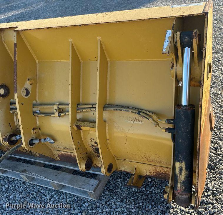 image for item MS9992 Caterpillar  four-in-one bucket 