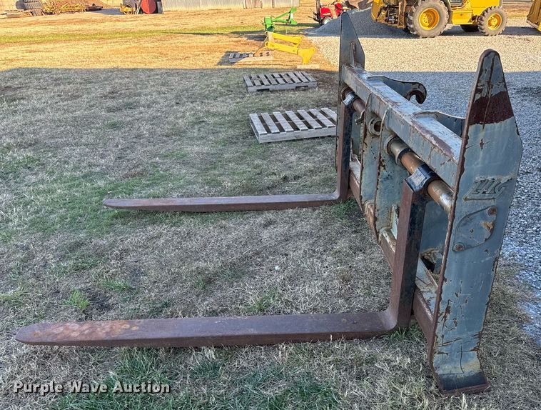 image for item MS9995 Tag wheel loader forks