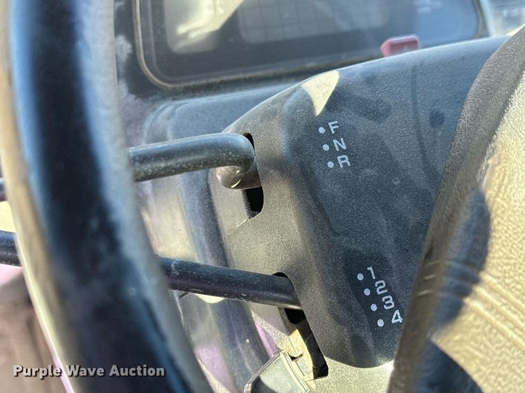 image for item MT9004 2005 Komatsu WA500-3 wheel loader