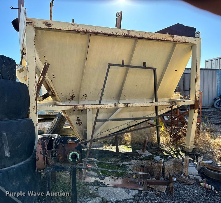 image for item MT9005 Storage bin