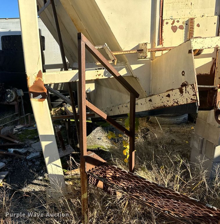 image for item MT9005 Storage bin