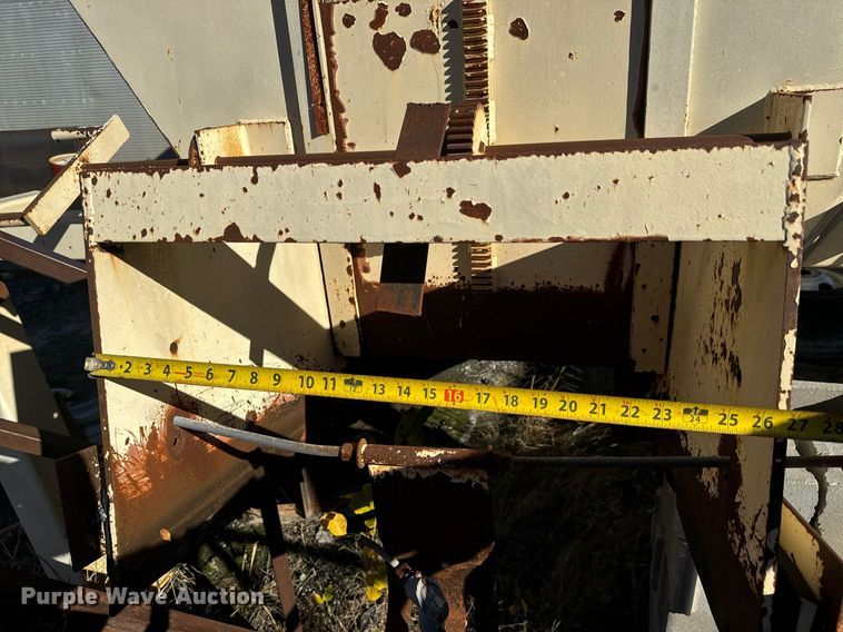 image for item MT9005 Storage bin