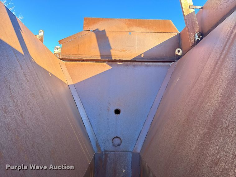 image for item MT9005 Storage bin