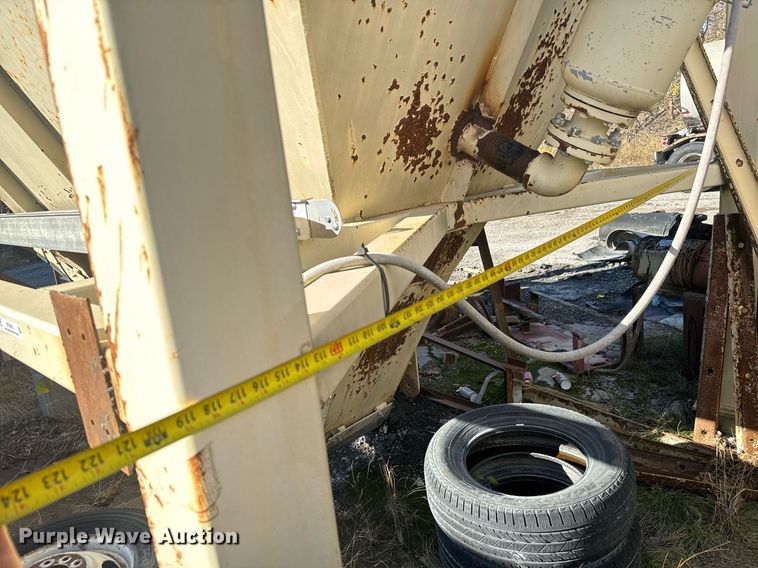 image for item MT9005 Storage bin