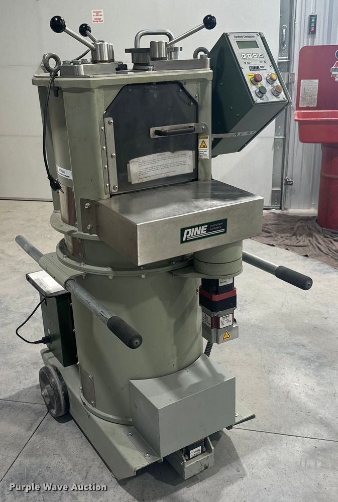 image for item MT9006 Pine AFG1A gyratory compactor