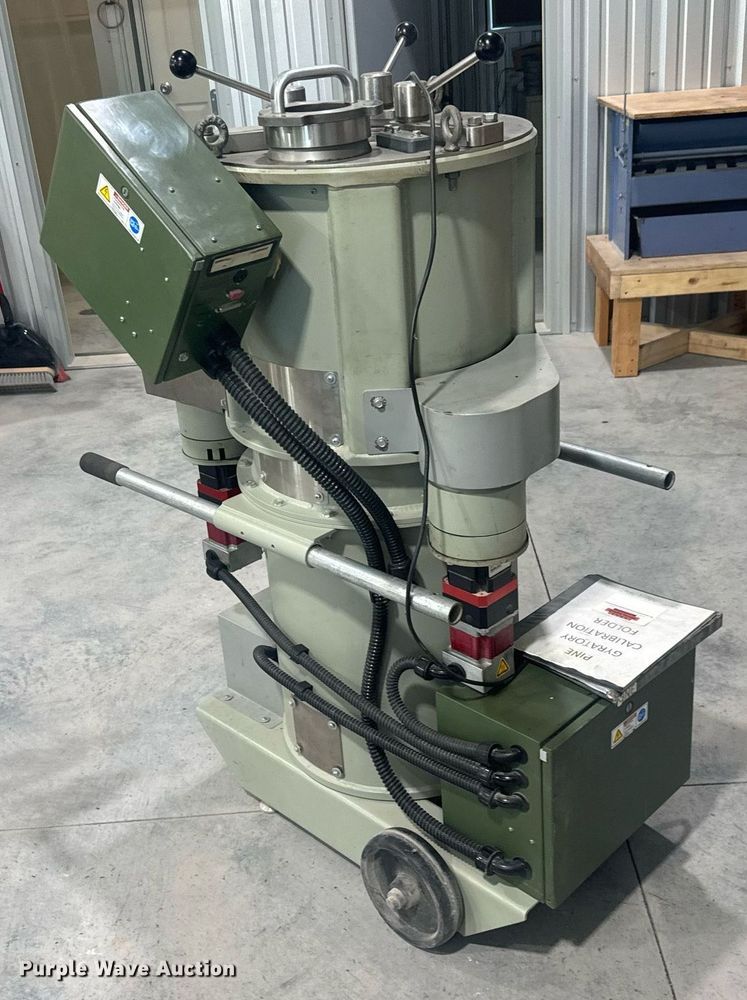 image for item MT9006 Pine AFG1A gyratory compactor