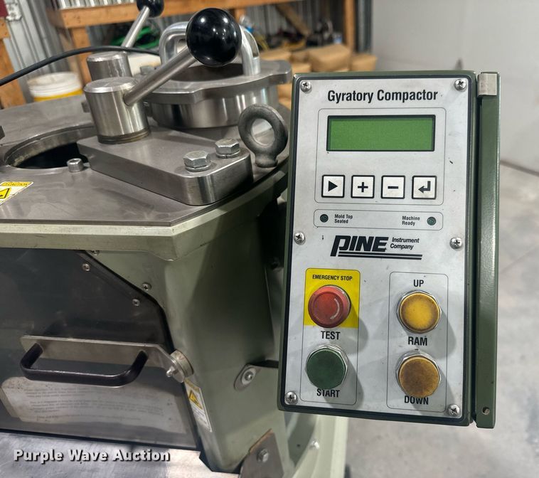 image for item MT9006 Pine AFG1A gyratory compactor