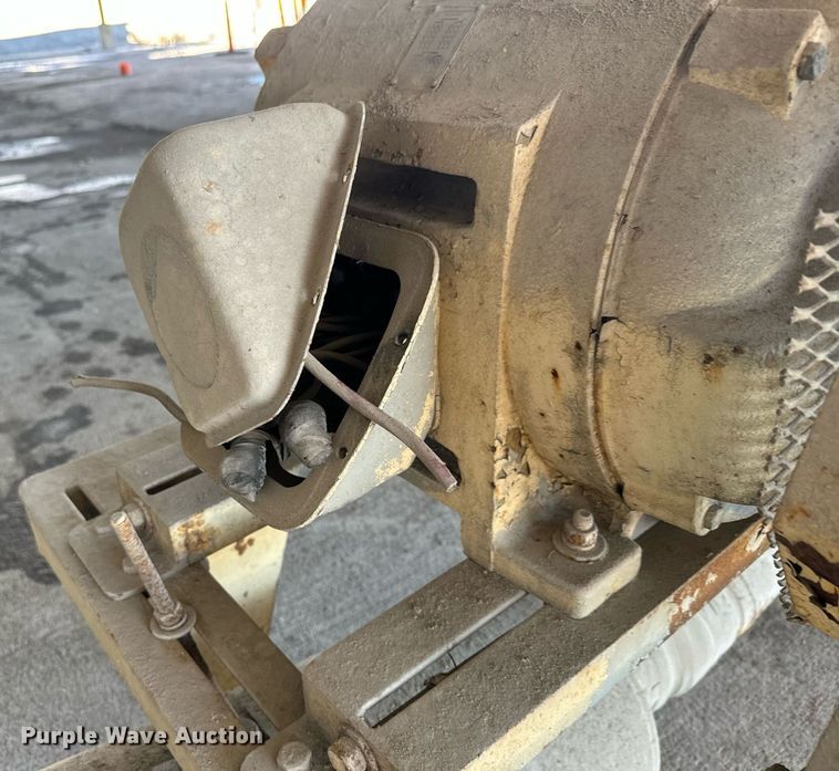 image for item MT9009 Duraflow 4512VT material blower