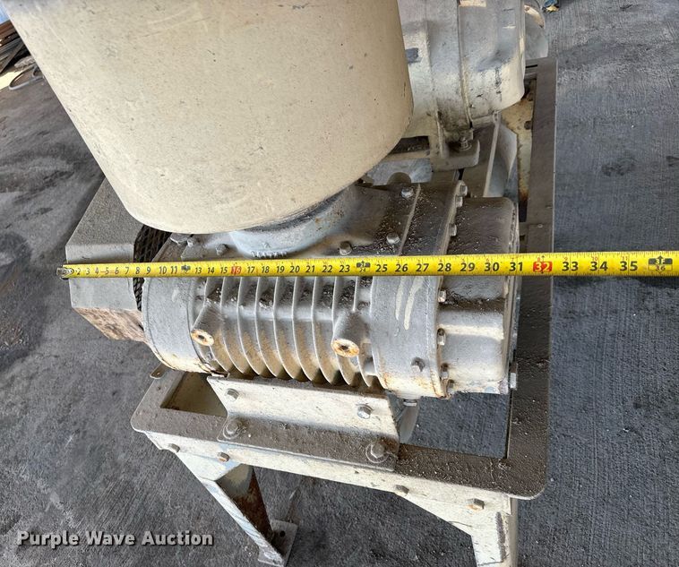 image for item MT9009 Duraflow 4512VT material blower