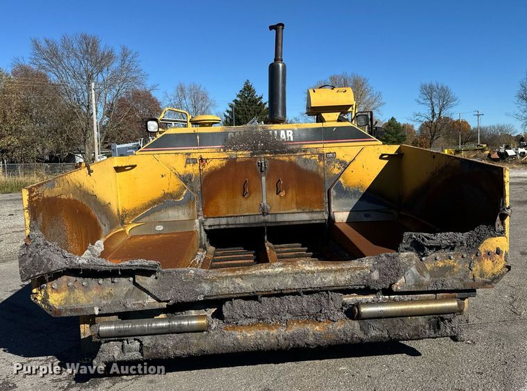 image for item MT9010 2001 Caterpillar AP-1050B paver