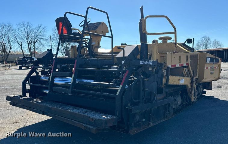 image for item MT9010 2001 Caterpillar AP-1050B paver