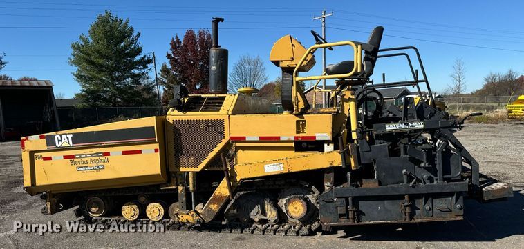 image for item MT9010 2001 Caterpillar AP-1050B paver