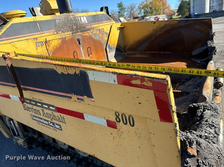 image for item MT9010 2001 Caterpillar AP-1050B paver