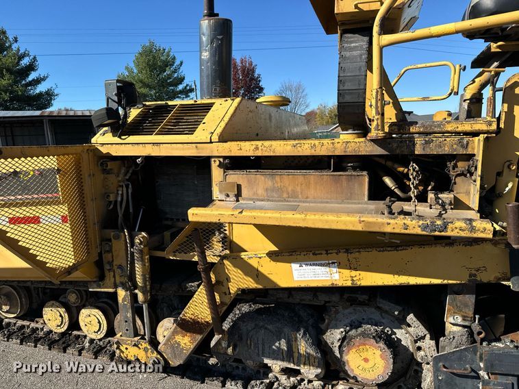 image for item MT9010 2001 Caterpillar AP-1050B paver