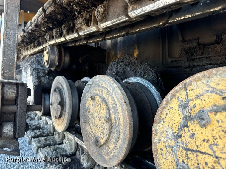 image for item MT9010 2001 Caterpillar AP-1050B paver