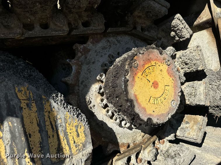 image for item MT9010 2001 Caterpillar AP-1050B paver