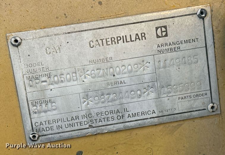 image for item MT9010 2001 Caterpillar AP-1050B paver