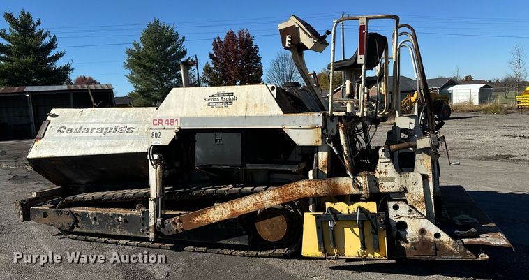 image for item MT9011 1992 Cedarapids CR461 paver