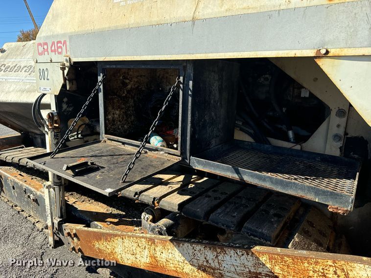 image for item MT9011 1992 Cedarapids CR461 paver