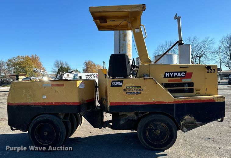 image for item MT9013 Hypac C530AH pneumatic roller