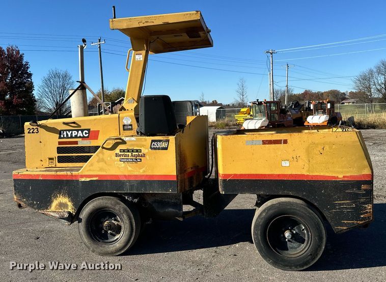 image for item MT9013 Hypac C530AH pneumatic roller