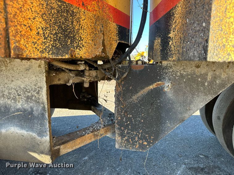 image for item MT9013 Hypac C530AH pneumatic roller