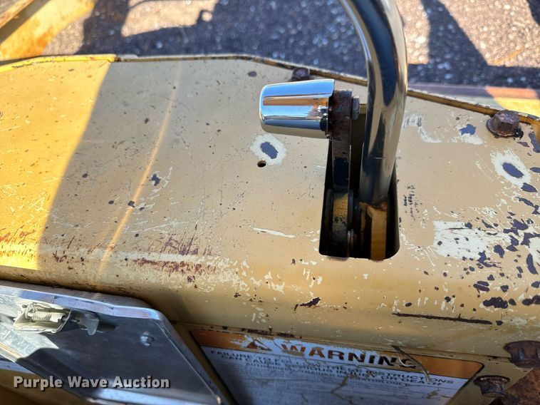 image for item MT9013 Hypac C530AH pneumatic roller