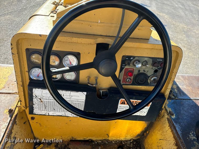 image for item MT9013 Hypac C530AH pneumatic roller