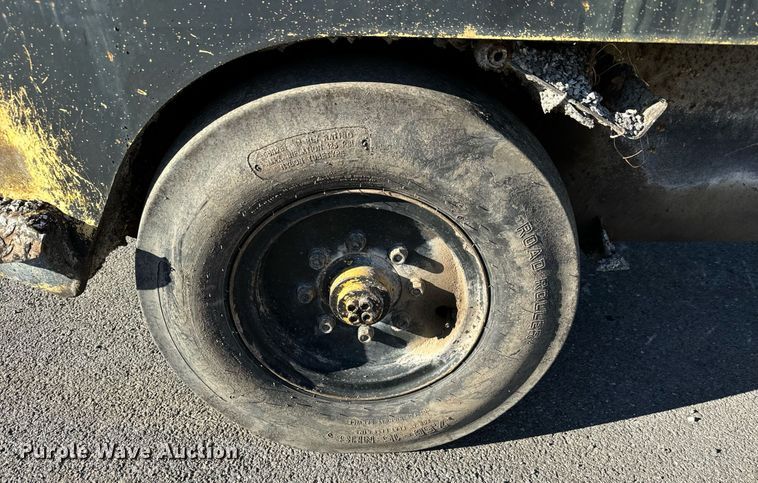 image for item MT9013 Hypac C530AH pneumatic roller