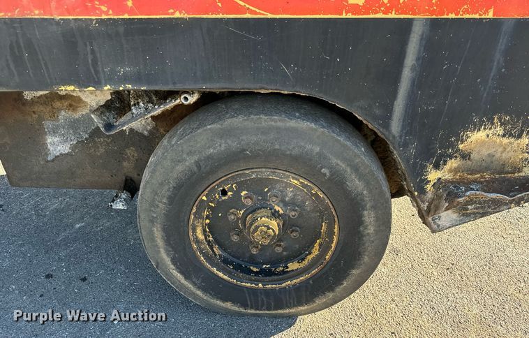 image for item MT9013 Hypac C530AH pneumatic roller