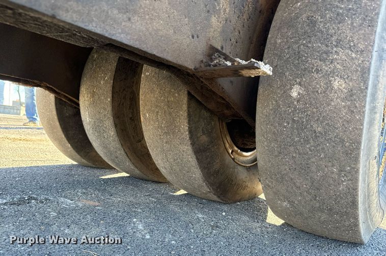 image for item MT9013 Hypac C530AH pneumatic roller