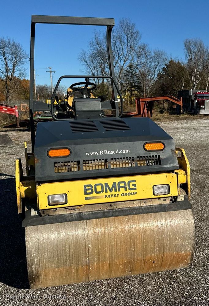 image for item MT9015 2007 Bomag BW138AD double drum vibratory roller