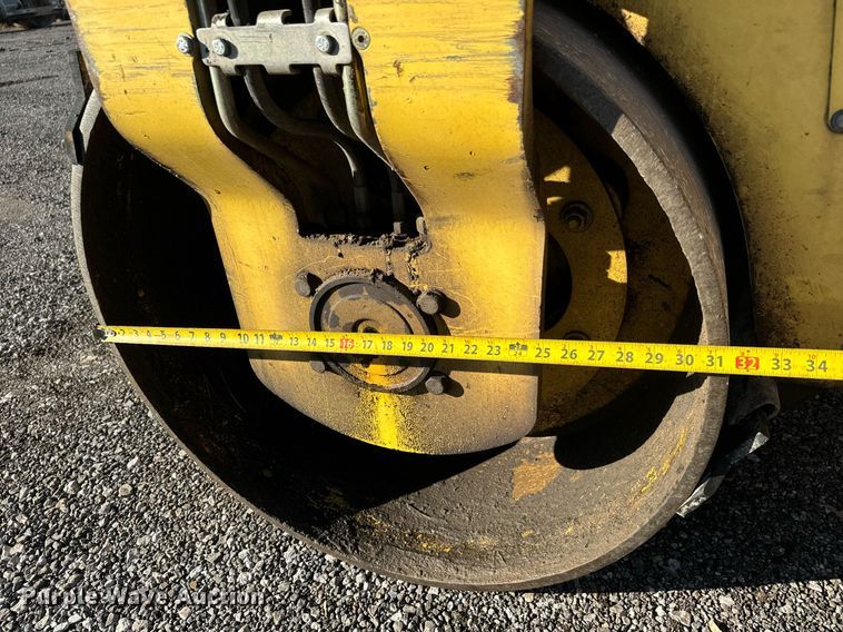 image for item MT9015 2007 Bomag BW138AD double drum vibratory roller