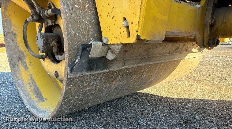 image for item MT9015 2007 Bomag BW138AD double drum vibratory roller
