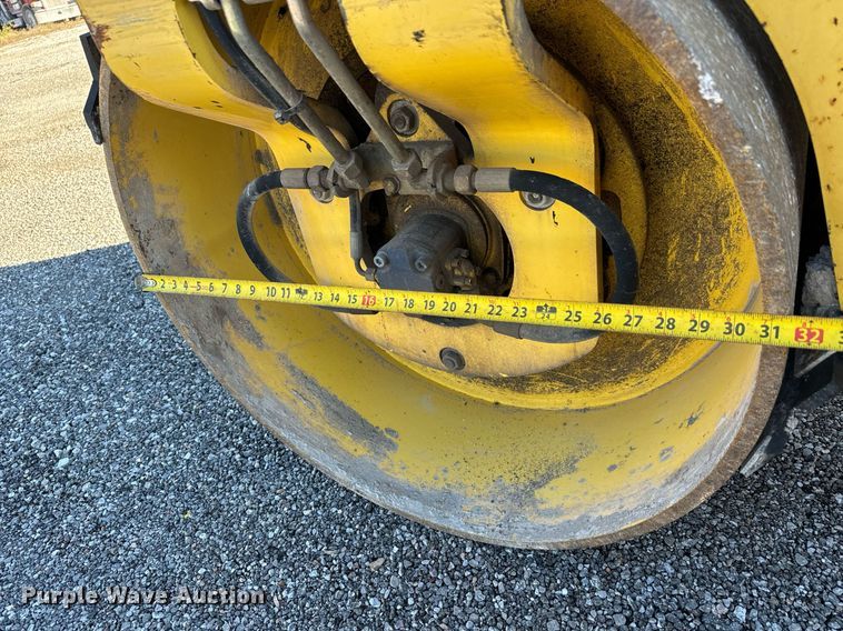 image for item MT9015 2007 Bomag BW138AD double drum vibratory roller