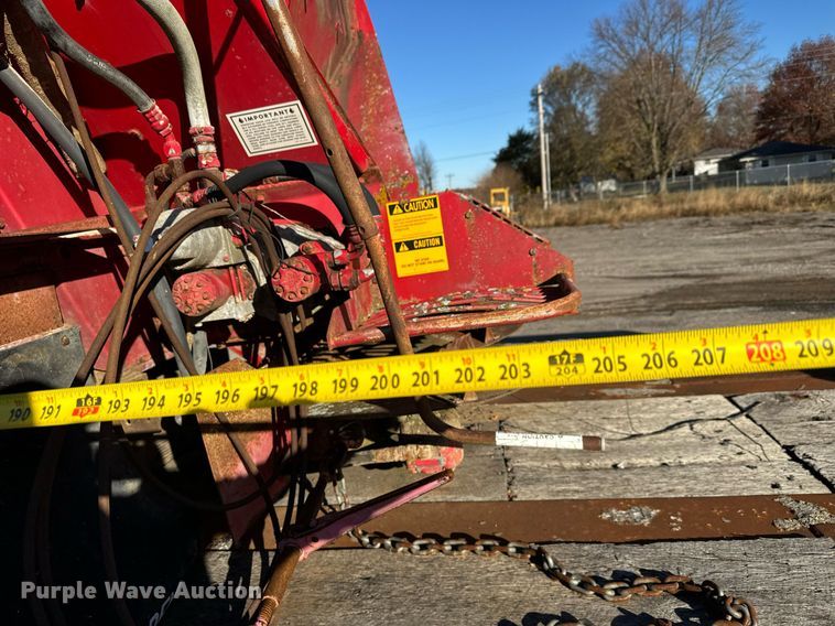 image for item MT9027 New Leader L2020-15 spreader