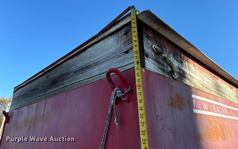 image for item MT9027 New Leader L2020-15 spreader