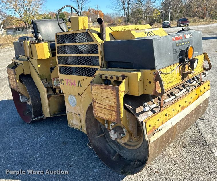 image for item MT9029 1999 Hypac C754A double drum vibratory roller