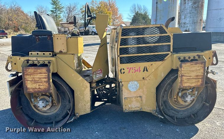 image for item MT9029 1999 Hypac C754A double drum vibratory roller