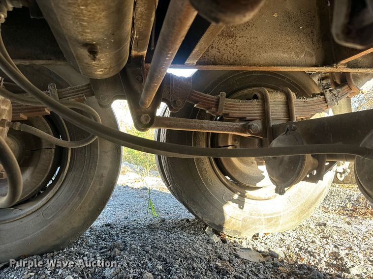 image for item MT9030 1958 Hacket tank trailer