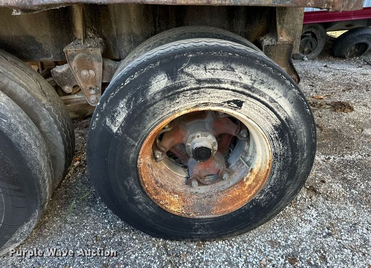 image for item MT9030 1958 Hacket tank trailer