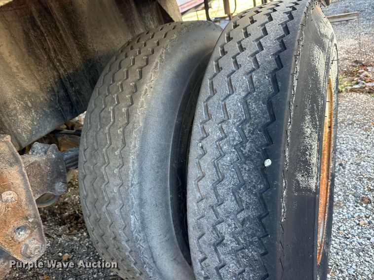 image for item MT9030 1958 Hacket tank trailer